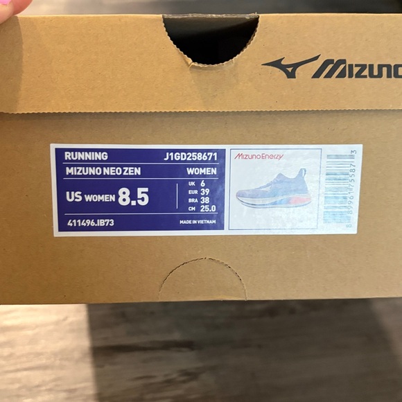 Mizuno Athletic Shoes in Lavender and Pink - Picture 7 of 7